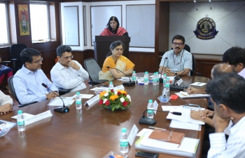 दिनांक 04/06/2018 को मुंबई में राज्य अनुवीक्षण समितियों के सदस्यों और जी.एस.टी मुंबई कार्यकारिणी आयुक्तों, लेखा आयुक्तों के साथ बैठक । 